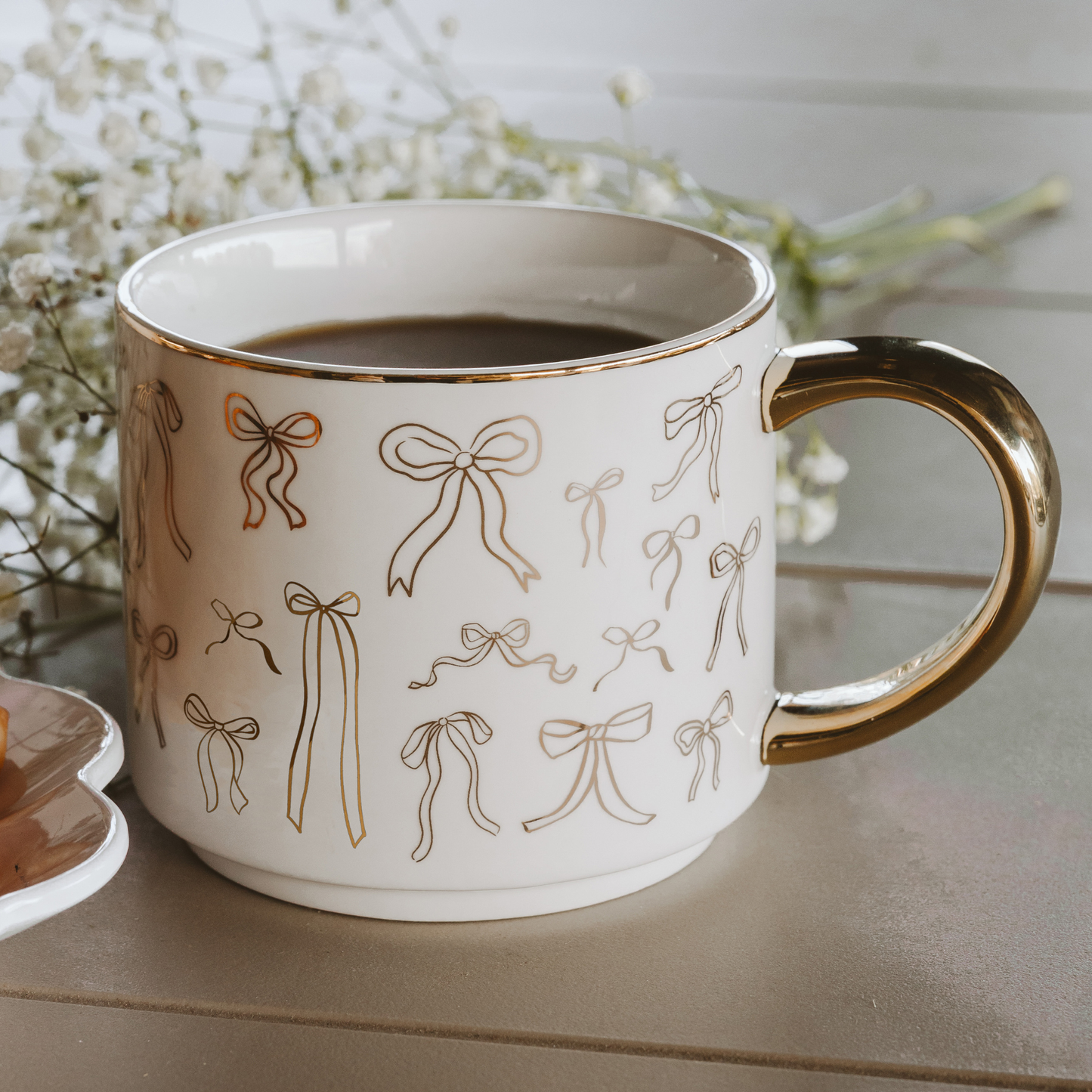 Gold Bows Mug