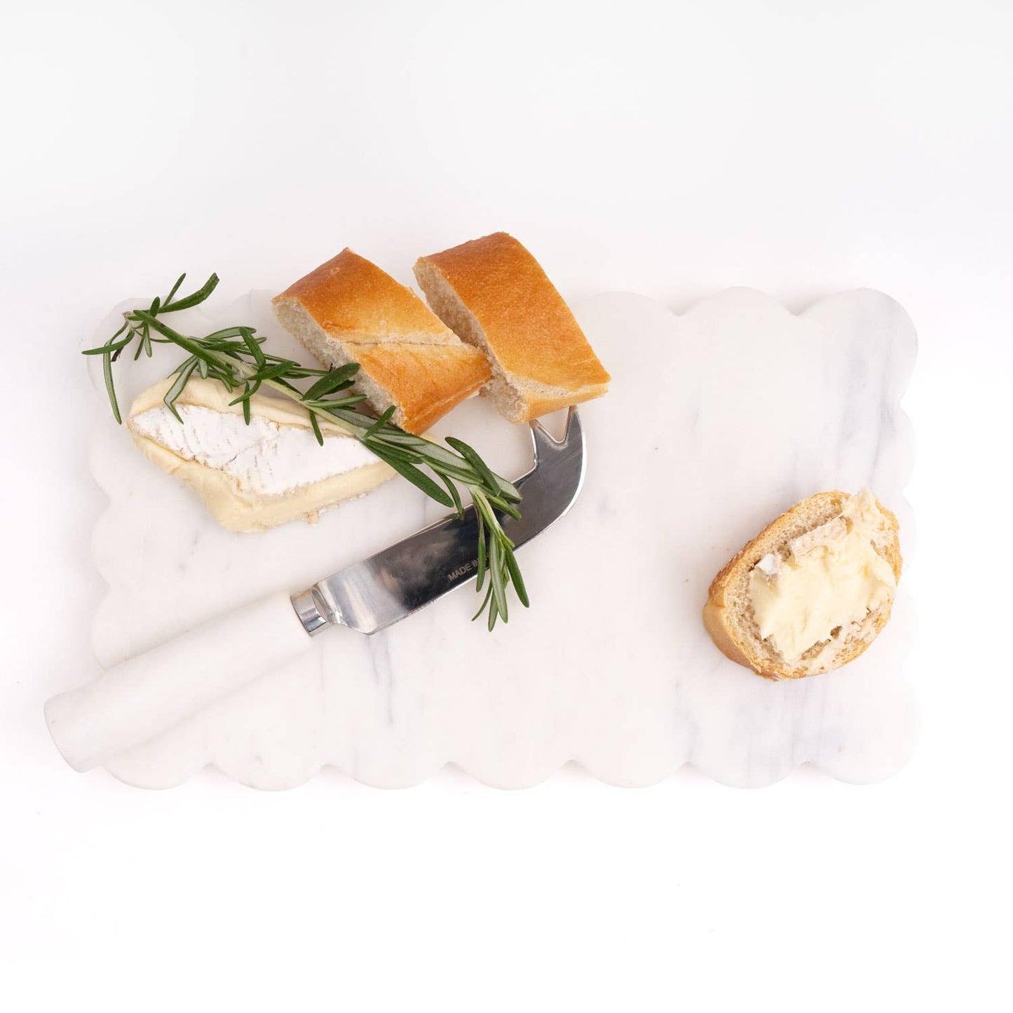 White Marble Scalloped Cheese Board & Knife Set