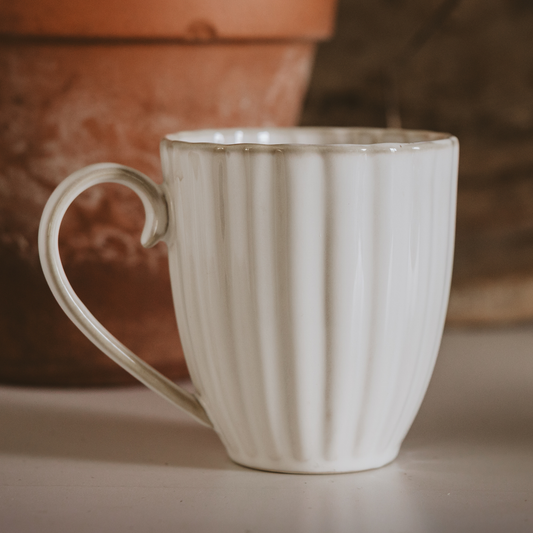 Scalloped Mug
